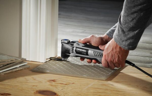 Multi-Max MM35 12-Piece 3.5-Amp Variable Speed Oscillating Multi-Tool Kit with Soft Case - Image 10