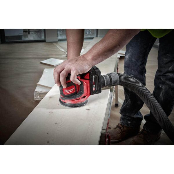 M18 18V Lithium-Ion Cordless 5 in. Random Orbit Sander with (1) 5.0 Ah, (1) 2.0 Ah Battery and Charger - Image 7