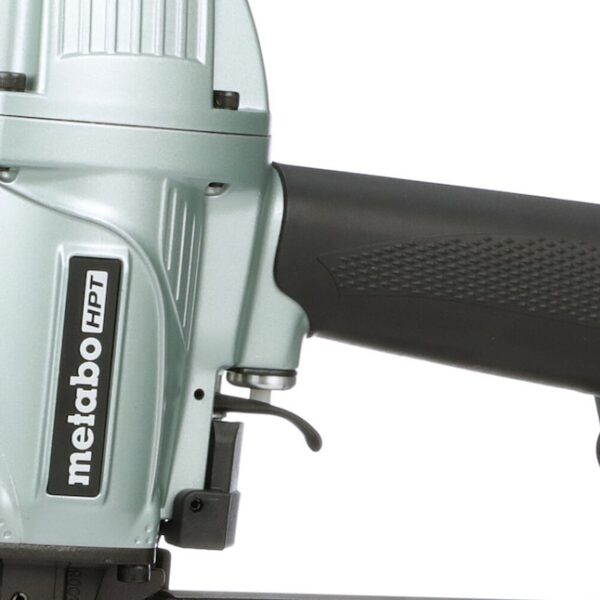 HPT N5008AC2M 16-Gauge 7/16-in Medium Crown Construction Stapler, Pneumatic - Image 3