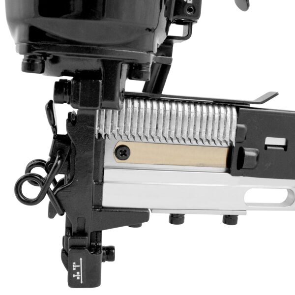 10.5-Gauge Fencing Stapler 1/2-in Medium Crown Construction Pneumatic Stapler - Image 3