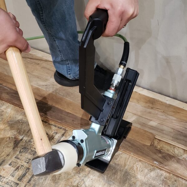 HPT 15.5-Gauge 1/2-in Medium Crown Flooring Pneumatic Stapler - Image 3