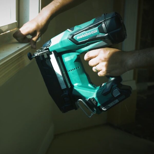HPT 2.5-in 16-Gauge Cordless Finish Nailer (Battery   Charger Included) - Image 3