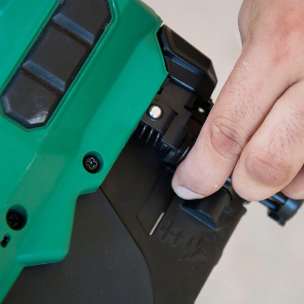 HPT 2.5-in 16-Gauge Cordless Finish Nailer (Battery   Charger Included) - Image 9