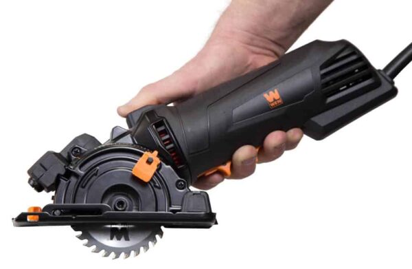 7-1/4-in Worm Drive Corded Circular Saw