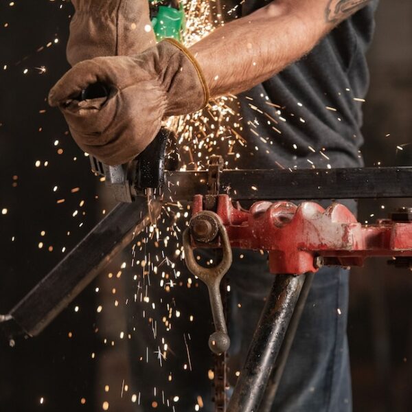 HPT G18DBALQ4M MultiVolt 4.5-in 18-Volt Paddle Switch Brushless Cordless Angle Grinder - Image 3