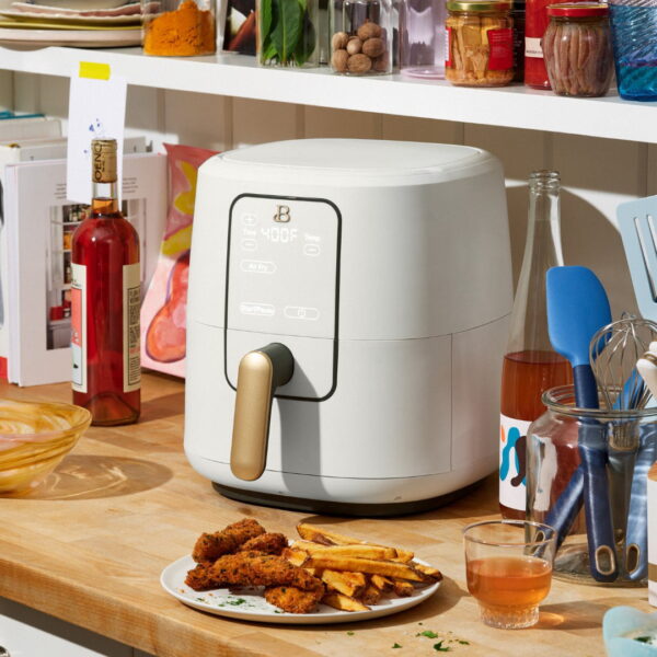 Beautiful 6 Quart Touchscreen Air Fryer, White Icing by Drew Barrymore - Image 3