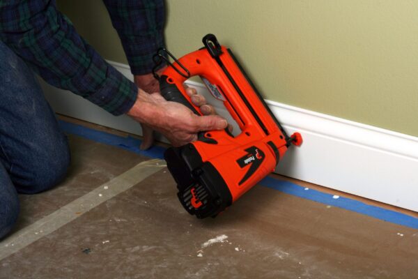 Paslode Straight 2.5-in 16-Gauge Cordless Finish Nailer (Battery   Charger Included) - Image 6