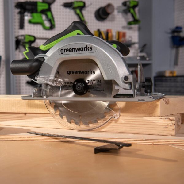24-volt 7-1/4-in Cordless Circular Saw - Image 7