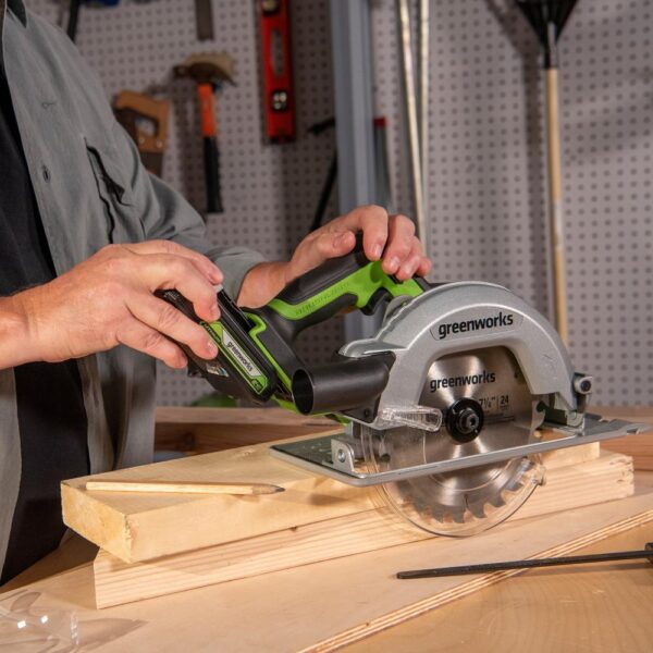 24-volt 7-1/4-in Cordless Circular Saw - Image 8