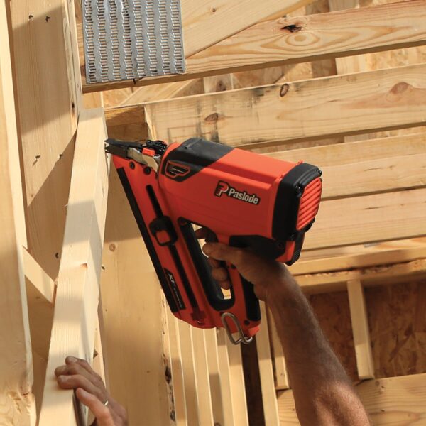 Paslode CFN325XP 3.25-in 30-Degree Cordless Framing Nailer (Battery   Charger Included) - Image 12