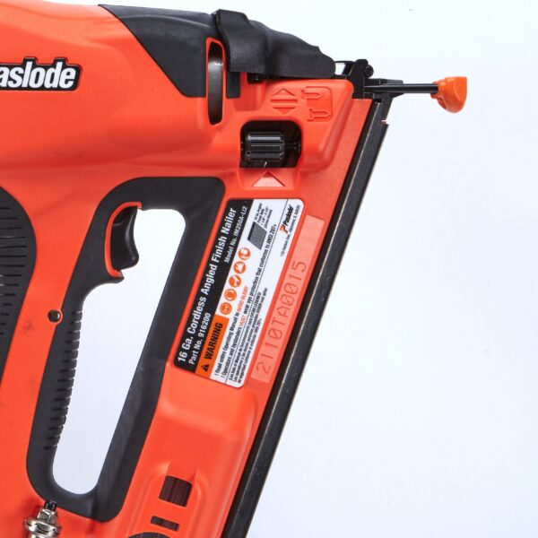 Paslode Angled 2.5-in 16-Gauge Cordless Finish Nailer (Battery   Charger Included) - Image 5