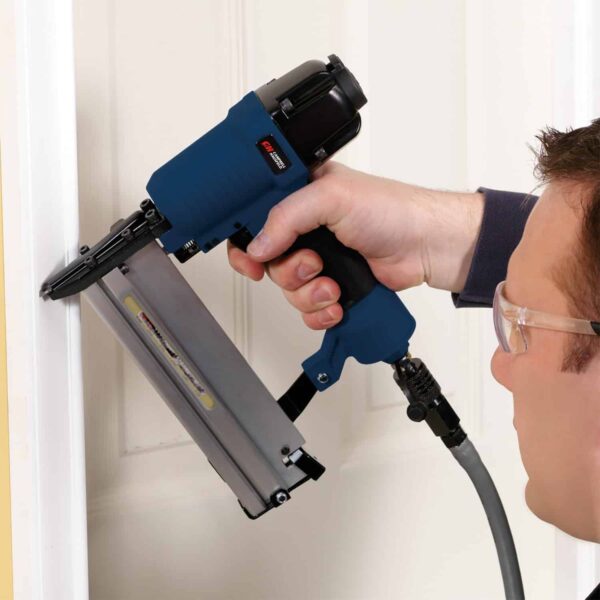 Campbell Hausfeld 1.5-in 18-Gauge Pneumatic Brad Nailer - Image 4