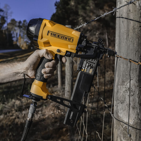 2nd Generation 10.5-Gauge 1/2-in Medium Crown Fencing Pneumatic Stapler - Image 3