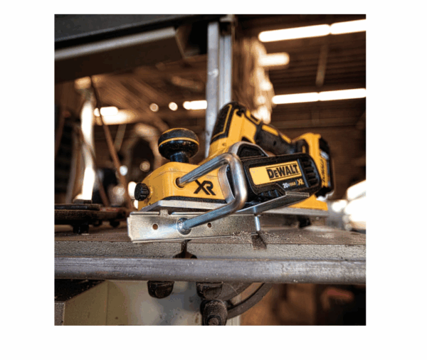 DCP580B XR 3.25-in W 20-volt Max Handheld Planer - Image 6