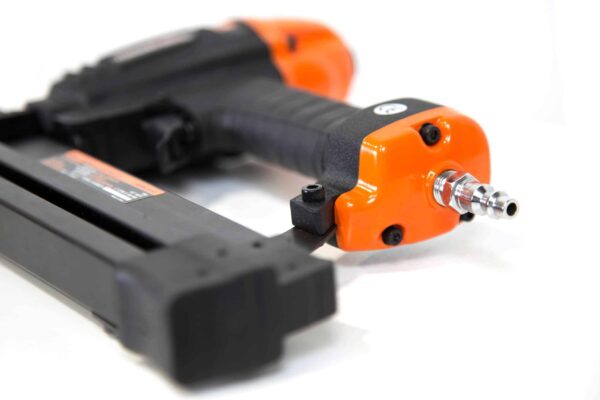 2-in 18-Gauge Pneumatic Flooring Nailer - Image 4