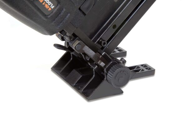 2-in 18-Gauge Pneumatic Flooring Nailer - Image 5