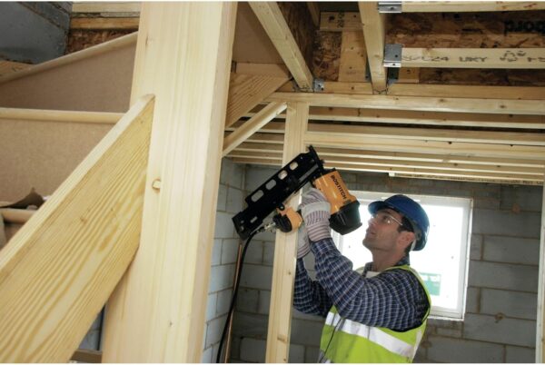 21-Degree Pneumatic Framing Nailer - Image 3