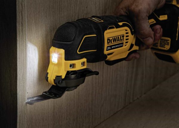 ATOMIC 20V MAX* Oscillating Tool, Cordless, Oscillating, Tool only (DCS354B) - Image 2