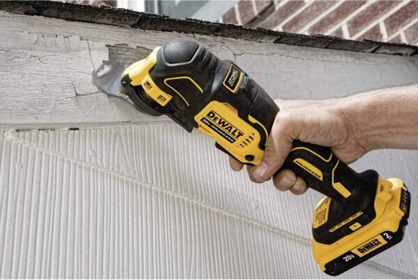 ATOMIC 20V MAX* Oscillating Tool, Cordless, Oscillating, Tool only (DCS354B) - Image 3