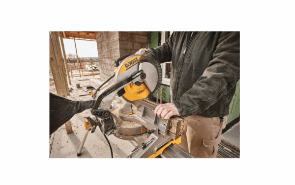 Miter Saw DWS715 15 Amp Corded 12 in. Single Bevel Compound - Image 5