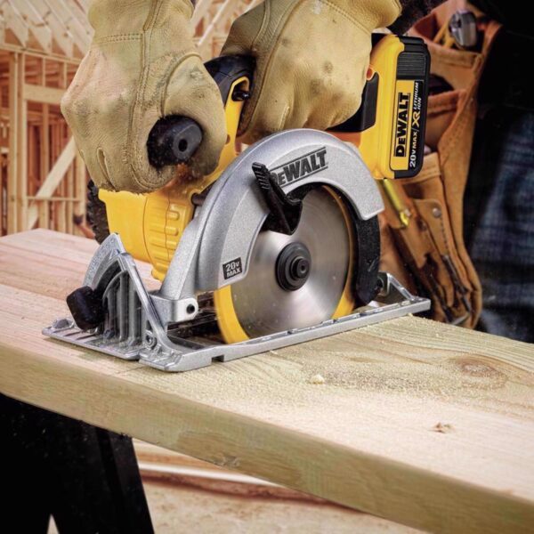 DeWalt 20V MAX 6-1/2 in. Cordless Brushed Circular Saw Kit (Battery   Charger) - Image 2