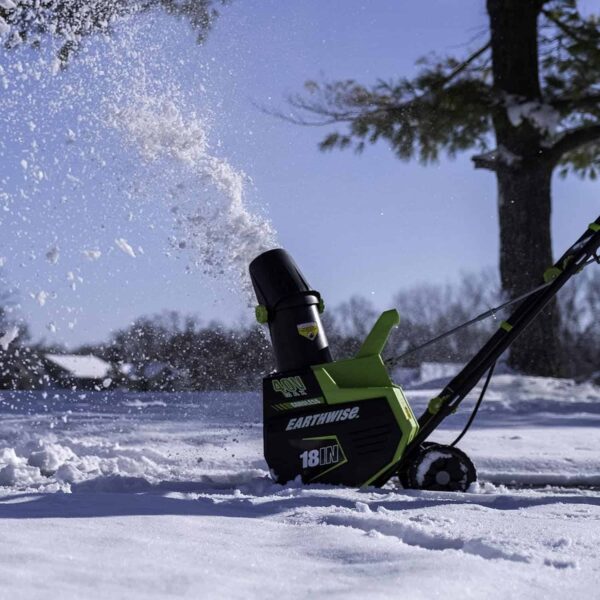 Earthwise SN74018 Cordless Electric 40-Volt 4Ah Brushless Motor, 18-Inch Snow Thrower, 500lbs/Minute, Black/Green - Image 5