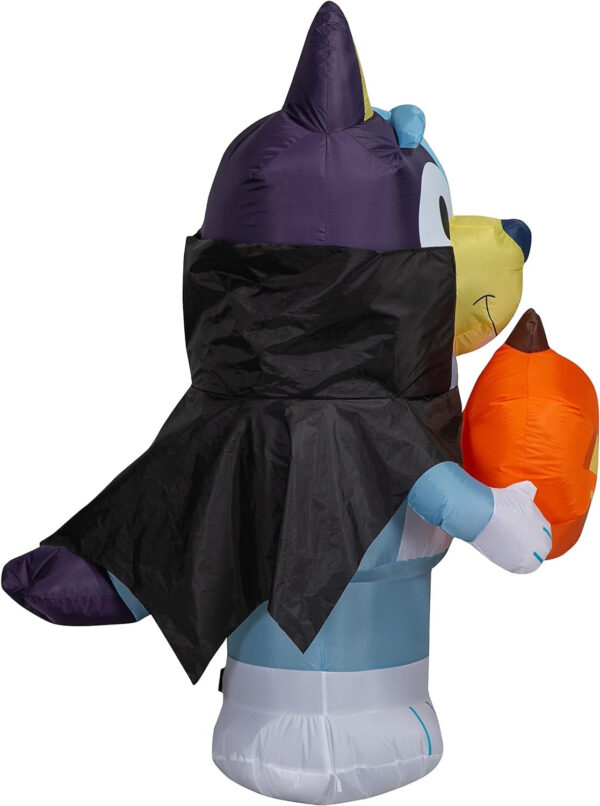 3.5?? in a Vampire Costume Halloween Inflatable - Image 2