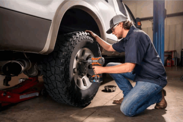 R86211KN 18-Volts Brushless Cordless 1/2 in. High Torque 6-Mode Impact Wrench Kit with 4.0 Ah Battery and Charger - Image 3