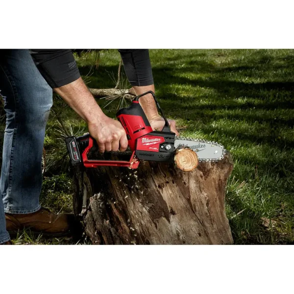2527-21 M12 FUEL 12-Volt Lithium-Ion Brushless Cordless 6 in. HATCHET Pruning Saw Kit with 4.0 Ah Battery and Charger - Image 5