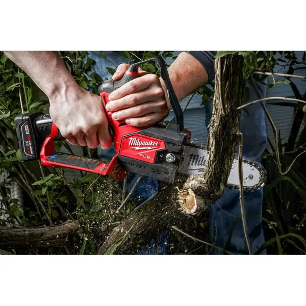 2527-21 M12 FUEL 12-Volt Lithium-Ion Brushless Cordless 6 in. HATCHET Pruning Saw Kit with 4.0 Ah Battery and Charger - Image 3