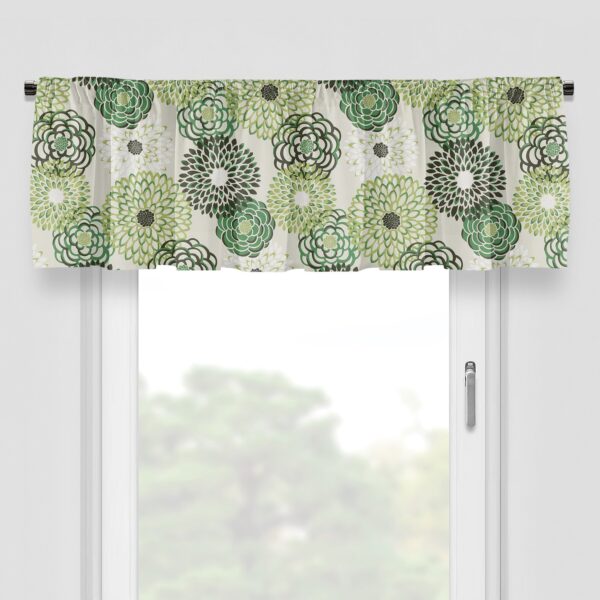 Gardenstow Green Drapery - Image 3