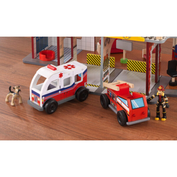 Deluxe Wood Rescue Play Set with Ambulance, Fire Truck, Helicopter   27 Pieces - Image 7