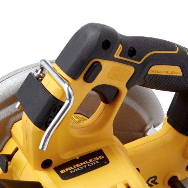 DCS570BW230C 20V MAX XR Cordless Brushless 7-1/4 in. Circular Saw, (1) 20V Compact Lithium-Ion 3.0Ah Battery, and 12V-20V MAX Charger - Image 11