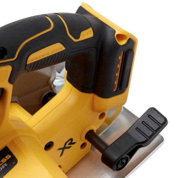 DCS570BW230C 20V MAX XR Cordless Brushless 7-1/4 in. Circular Saw, (1) 20V Compact Lithium-Ion 3.0Ah Battery, and 12V-20V MAX Charger - Image 12