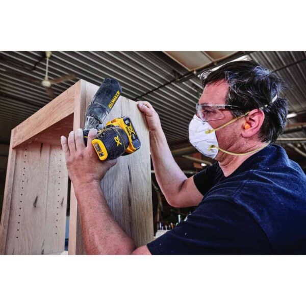 DCW210B 20V MAX XR Cordless Brushless 5 in. Random Orbital Sander (Tool Only) - Image 7