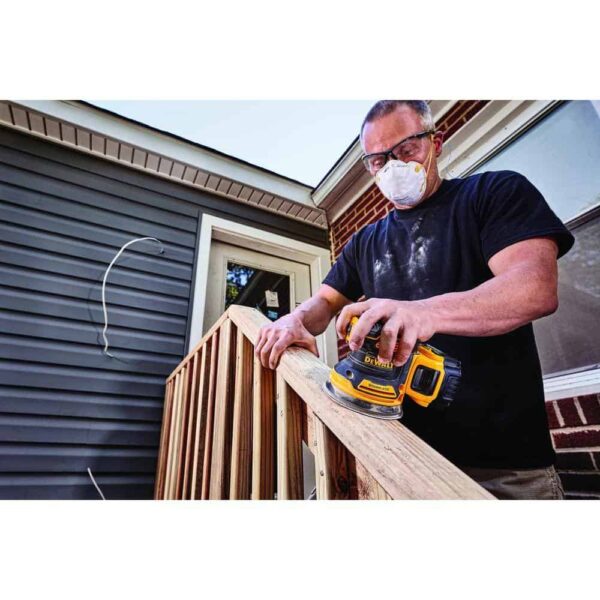 DCW210B 20V MAX XR Cordless Brushless 5 in. Random Orbital Sander (Tool Only) - Image 9