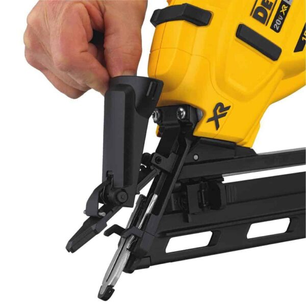 DCN650BW15200-2 20V MAX XR 15-Gauge Cordless Angled Finish Nailer (Tool-Only) and 2 in. x 15-Gauge Angled Finish Nails (2500 Piece) - Image 6