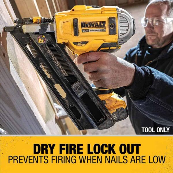 DCN692B 20V MAX XR Lithium-Ion Cordless Brushless 2-Speed 30?? Paper Collated Framing Nailer (Tool Only) - Image 7