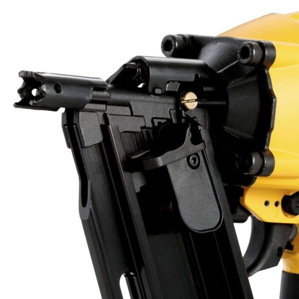 DWF83PLW10D131 Pneumatic 21-Degree Collated Framing Nailer and 3 in. x 0.131 in. Metal Framing Nails (2000 Pack) - Image 11