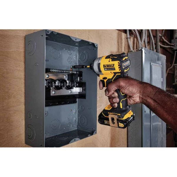 DCF809D1 ATOMIC 20V Max Lithium-Ion Brushless Cordless Compact 1/4 in. Impact Driver Kit with 2.0Ah Battery, Charger and Bag - Image 7