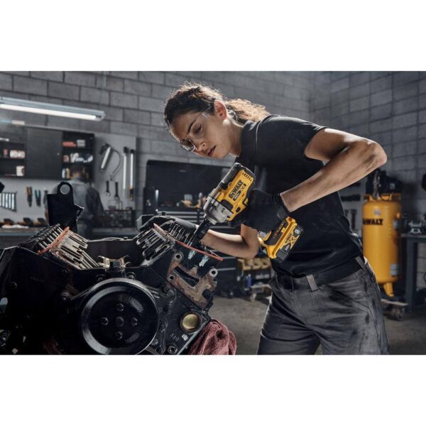 DCF892B 20V MAX Lithium-Ion Cordless 1/2 in. Impact Wrench (Tool Only) - Image 3