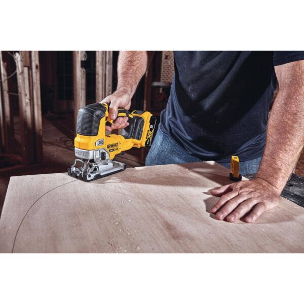 20V MAX XR Cordless Brushless Jigsaw, (1) 20V MAX Compact Lithium-Ion 3.0Ah Battery, and 12V-20V MAX Charger - Image 9