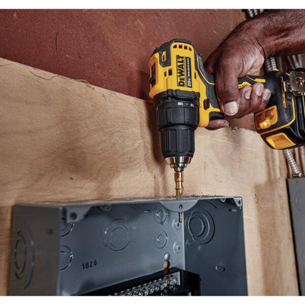 DCD708C2WCD709B ATOMIC 20V MAX Cordless Brushless Compact 1/2 in. Drill/Driver Kit and ATOMIC Brushless Compact 1/2 in. Hammer Drill - Image 10