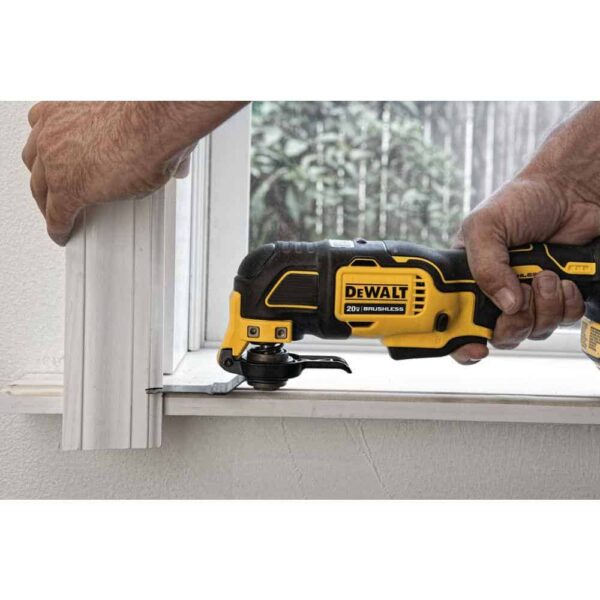 DCD800P1WDCS354 20V MAX XR Lithium-Ion Cordless Compact 1/2 in. Drill/Driver Kit with ATOMIC Cordless Brushless Oscillating Multi-Tool - Image 2