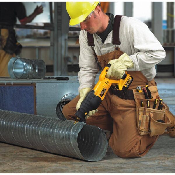 DCS380BW230 20V MAX Cordless Reciprocating Saw and (1) 20V MAX Compact Lithium-Ion 3.0Ah Battery - Image 11