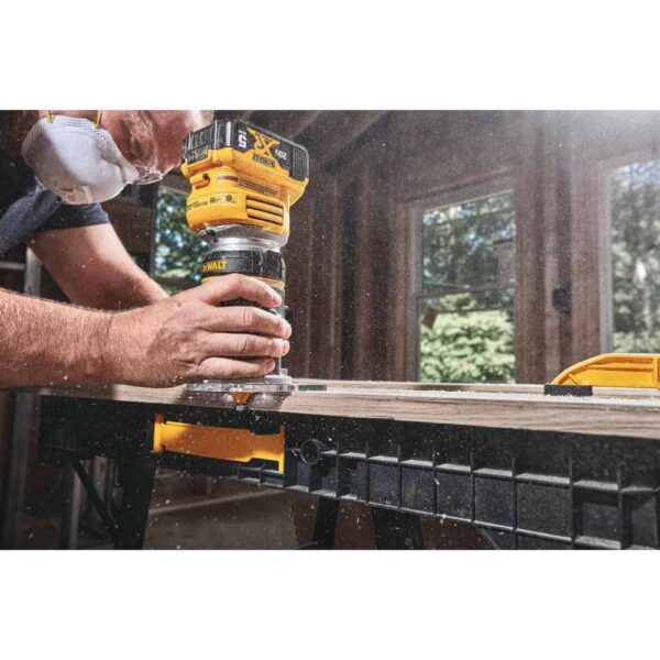 20V MAX XR Cordless Brushless Compact Router, (1) 20V 6.0Ah and (1) 20V 4.0Ah Batteries, and Charger - Image 11