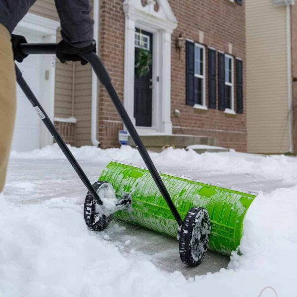 Earthwise 39 in. Dual-Sided Pusher Snow Shovel - Image 9