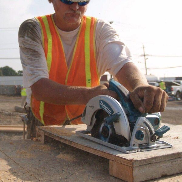 868926 15 Amp 7-1/4 in. Corded Lightweight Magnesium Circular Saw with LED Light, Dust Blower, 24T Carbide blade, Hard Case - Image 7