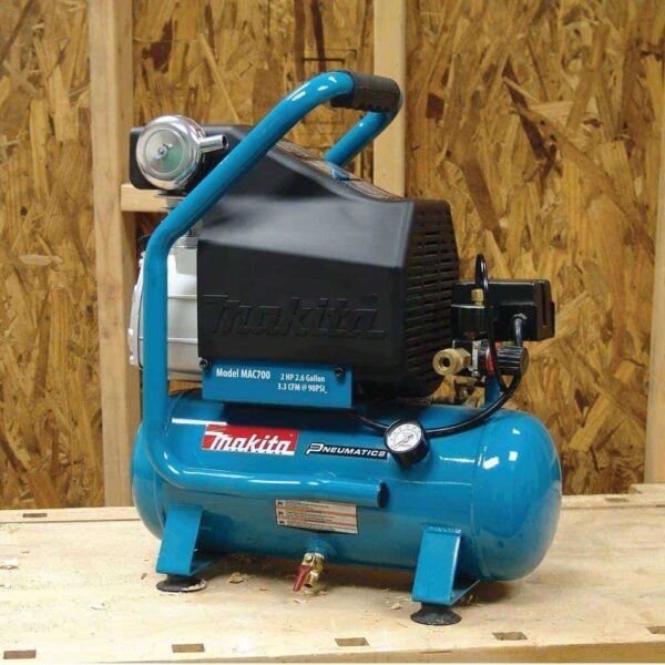 MAC700 2.6 Gal. 2 HP Portable Electrical Hot Dog Air Compressor - Image 9