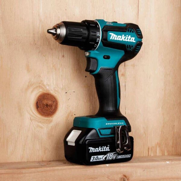 XFD131 18V LXT Lithium-Ion Brushless Cordless 1/2 in. Driver-Drill Kit, 3.0Ah - Image 4